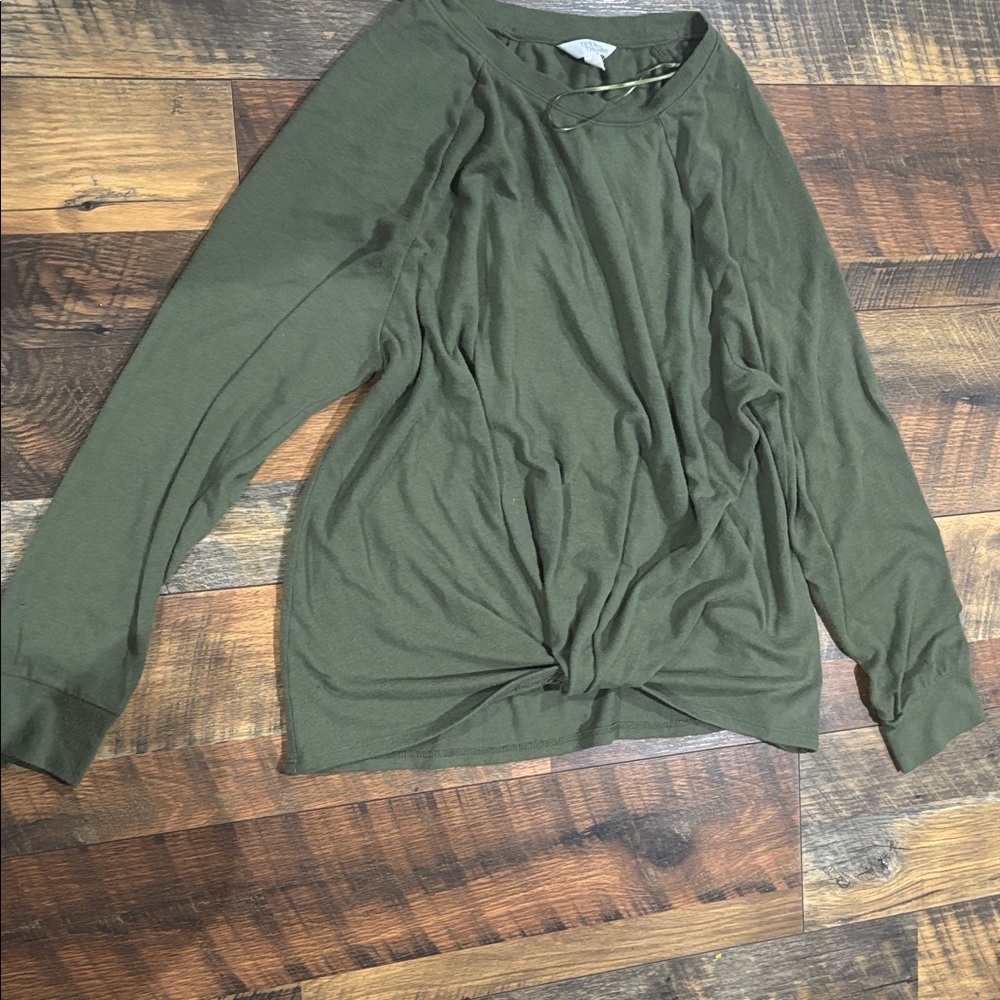 Time and Tru Olive Long Sleeve Top